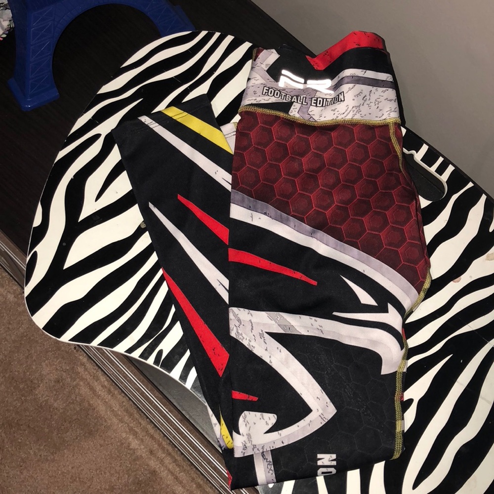 Gorgeous Football edition workout leggings